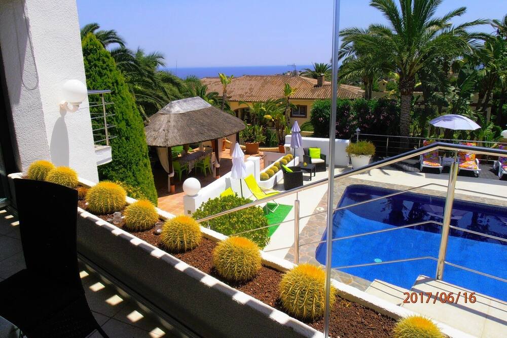 Photo of Outdoor in Moravit
