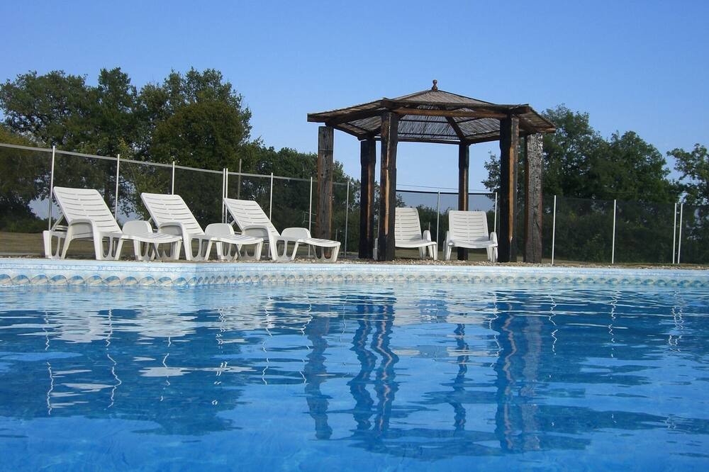 Photo of Outdoor in Feneyrols