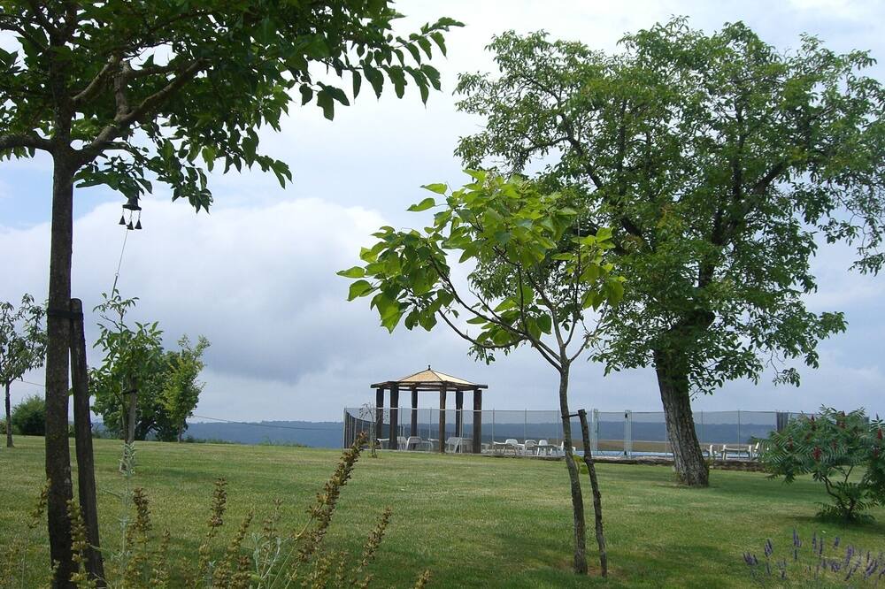 Photo of Outdoor in Feneyrols