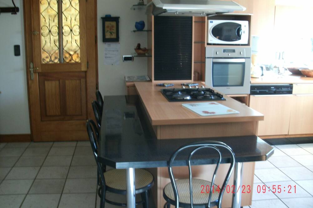 Photo of Kitchen in Pareac