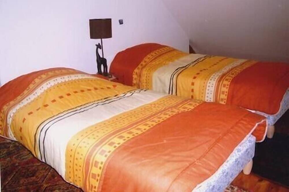 Photo of Bedroom in Pareac