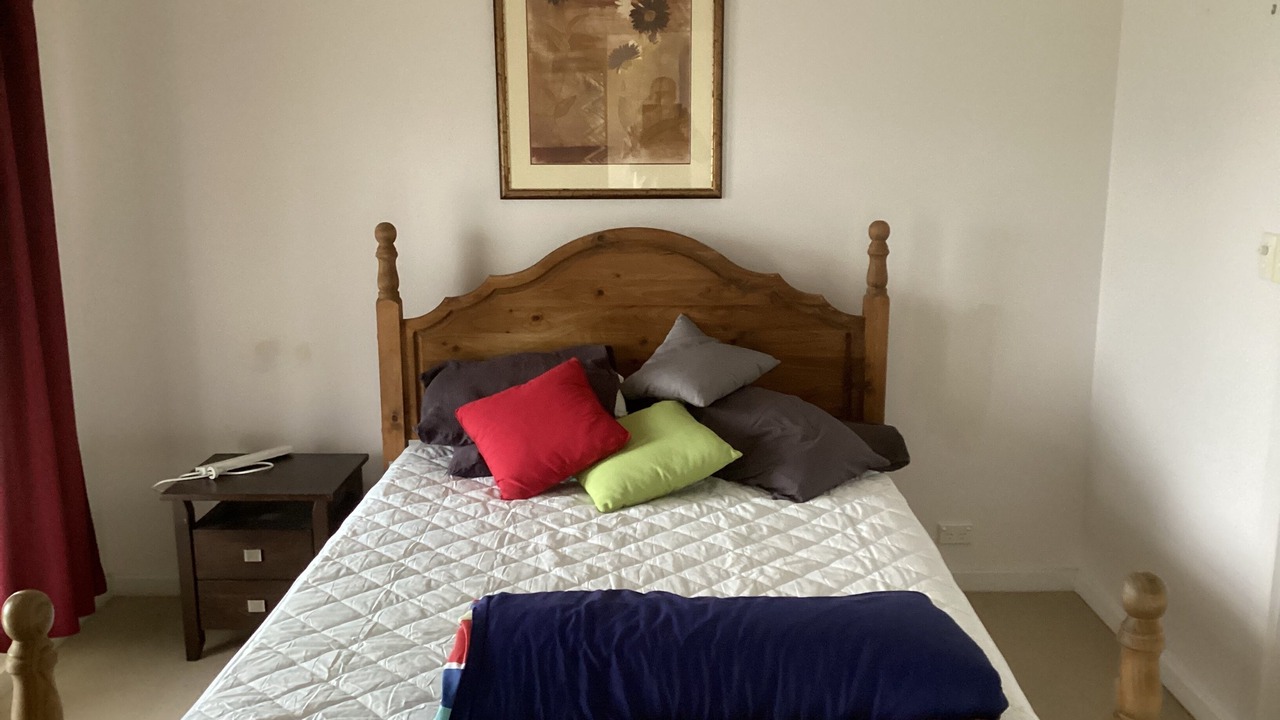 Photo of Others in Long Flat