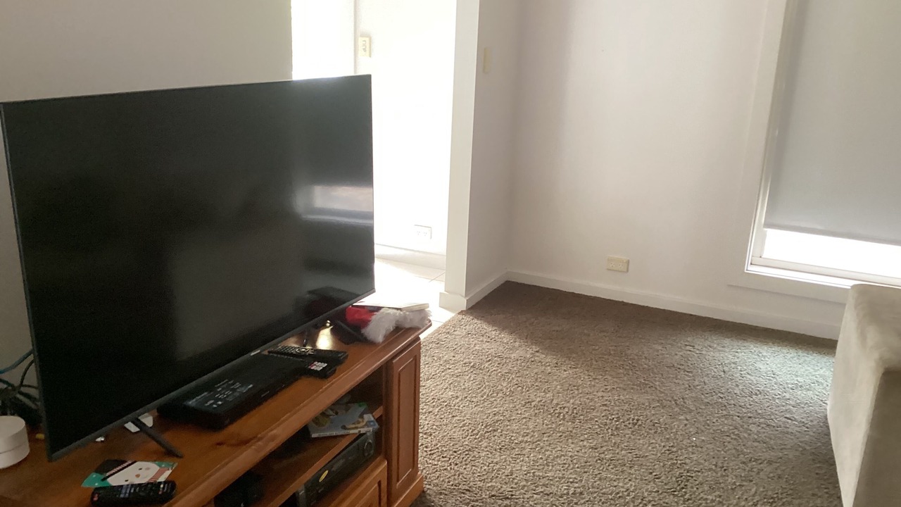 Photo of Others in Long Flat