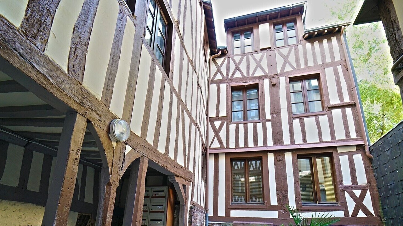 Photo of Outdoor in Quartier Saint-Marc - Croix de Pierre - Saint-Nicaise