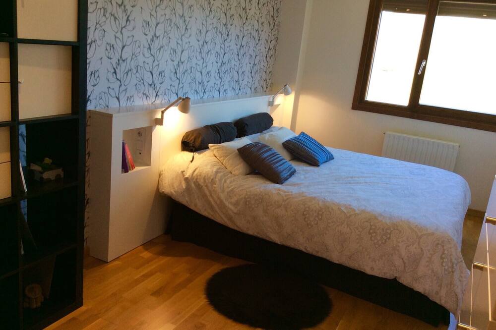 Photo of Bedroom in Egues