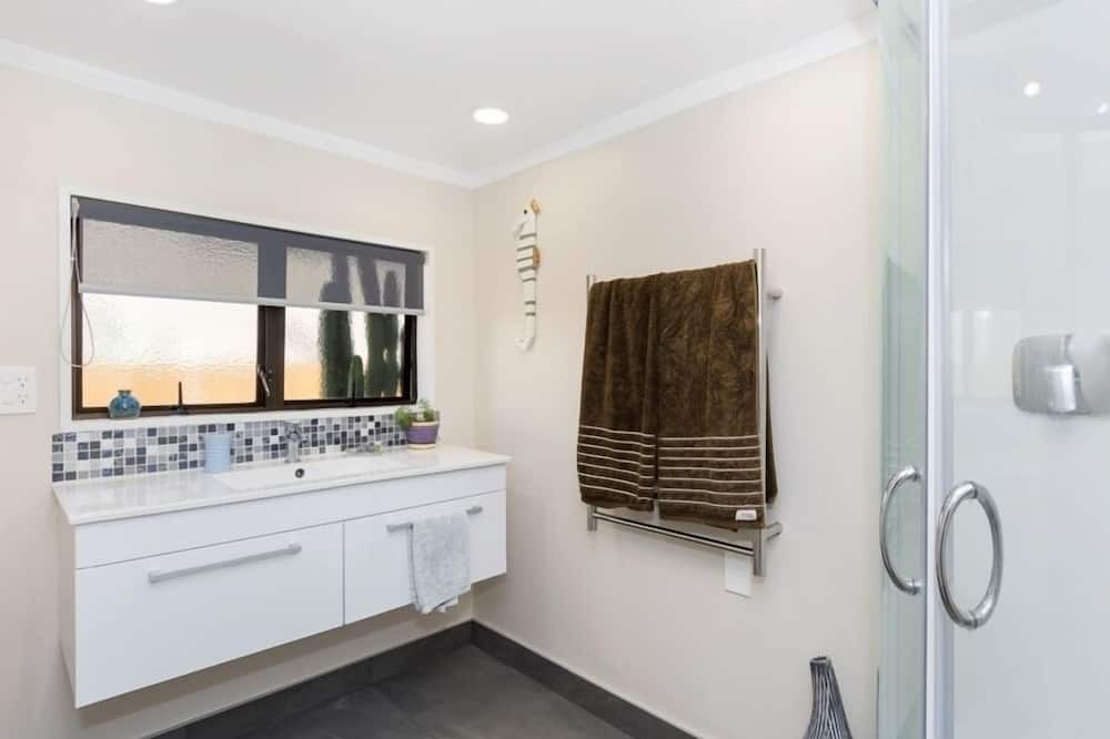 Photo of Bathroom in Papamoa Beach