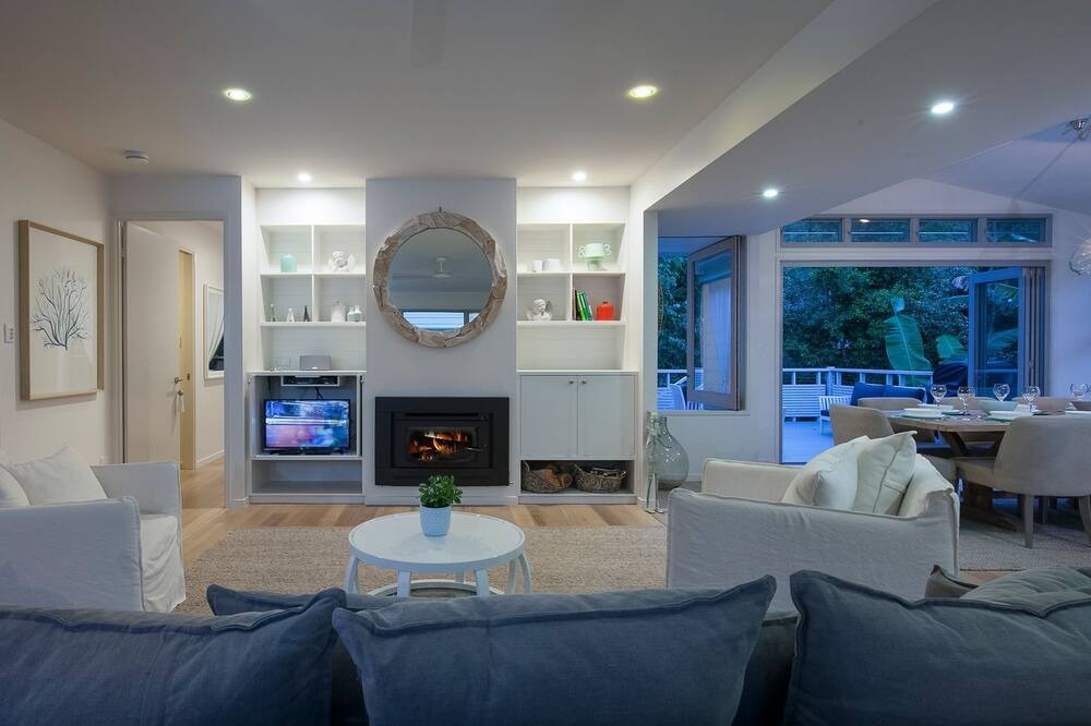 Photo of Livingroom in Yaroomba