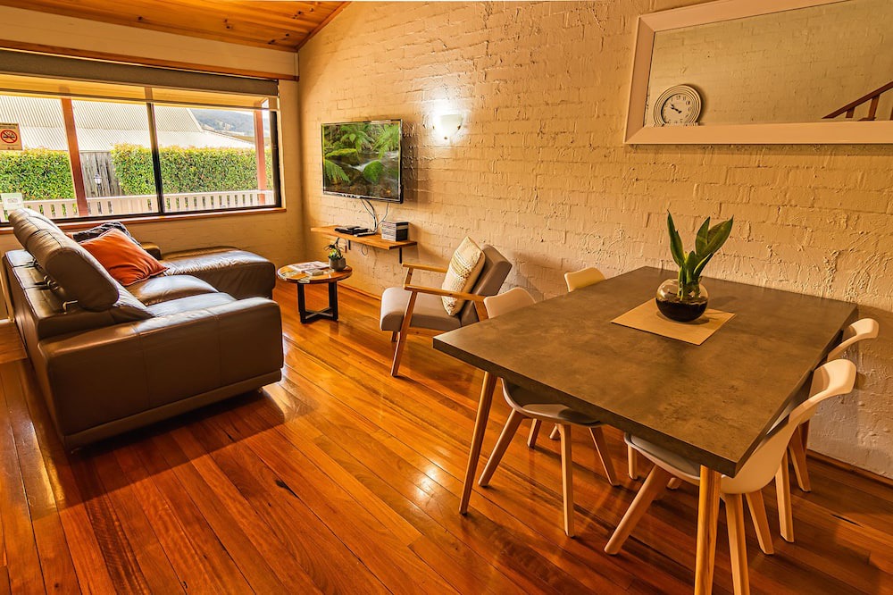 Photo of Livingroom in Gloucester