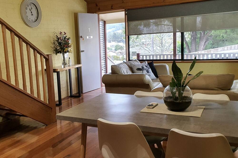 Photo of Livingroom in Gloucester