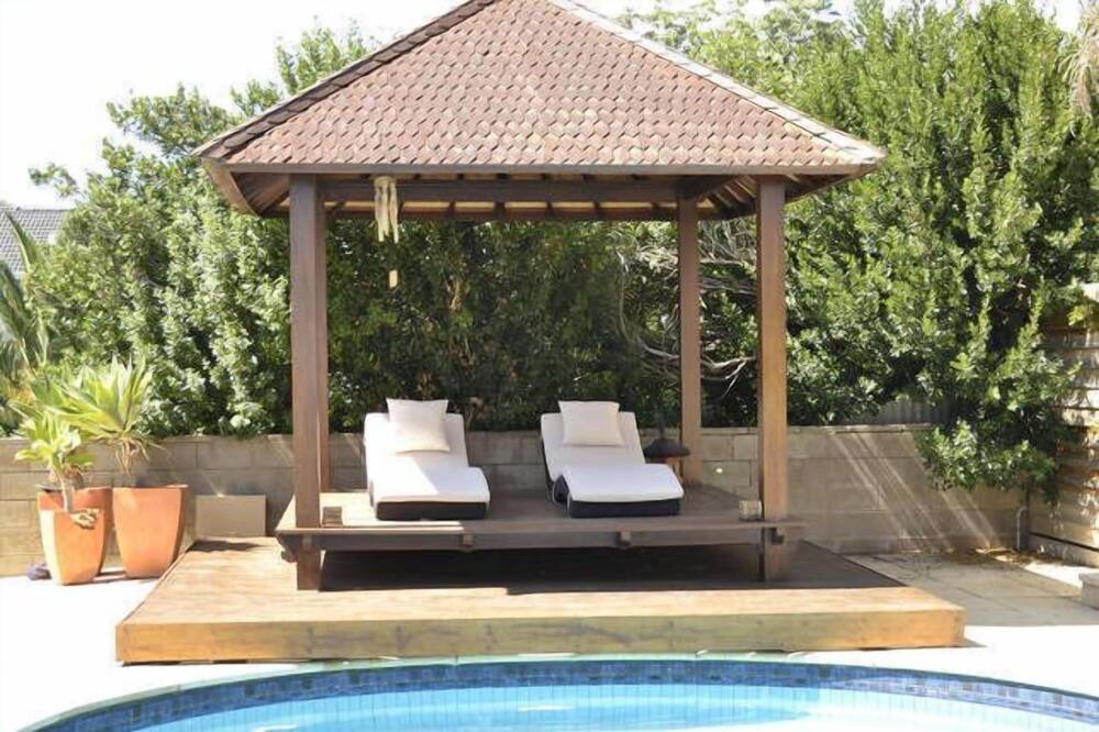 Photo of Outdoor in Glenelg North