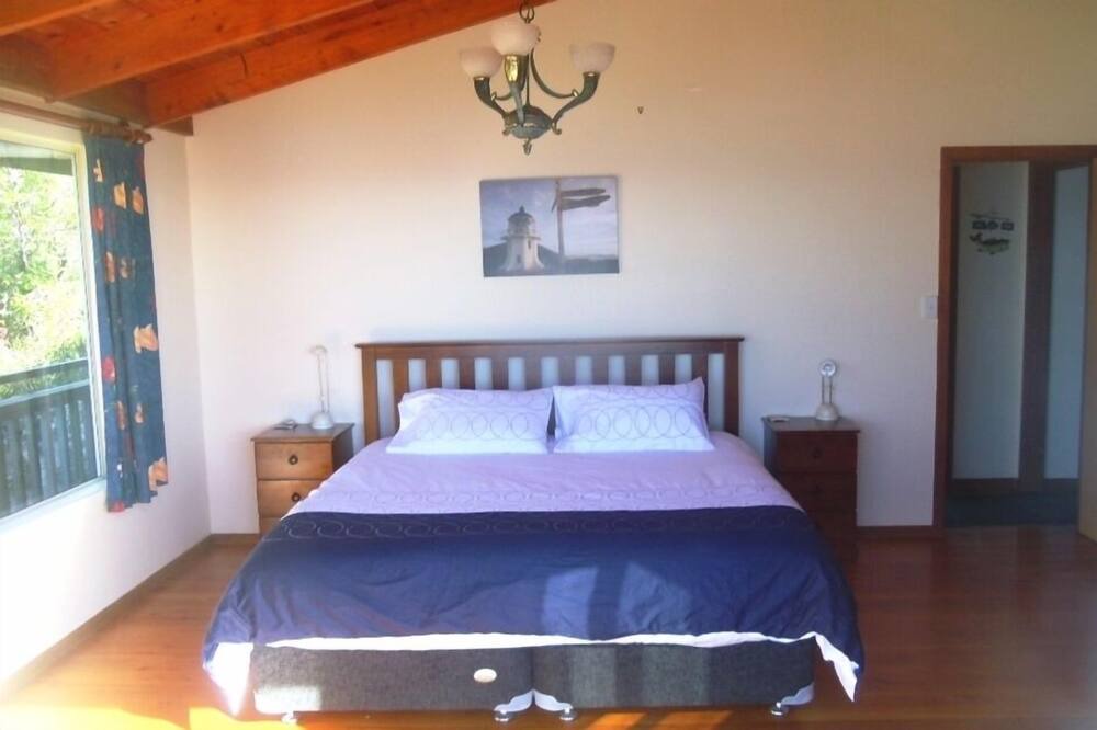 Photo of Others in Tuateawa