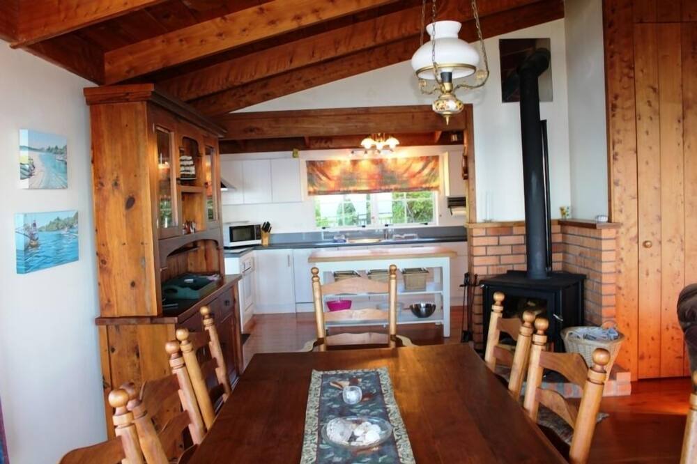 Photo of Others in Tuateawa