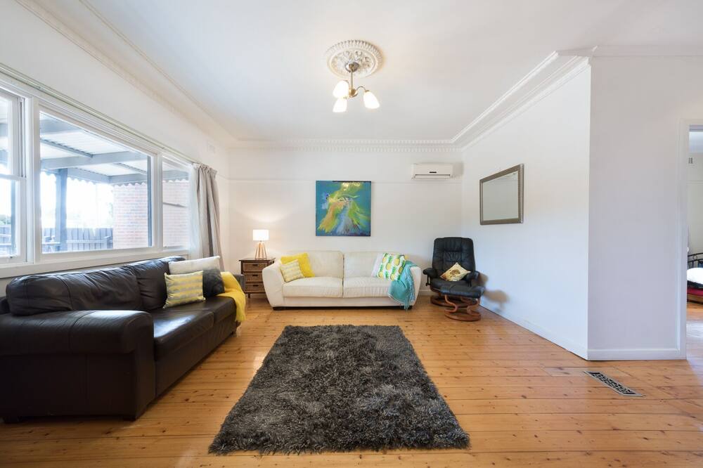 Photo of Livingroom in Highett