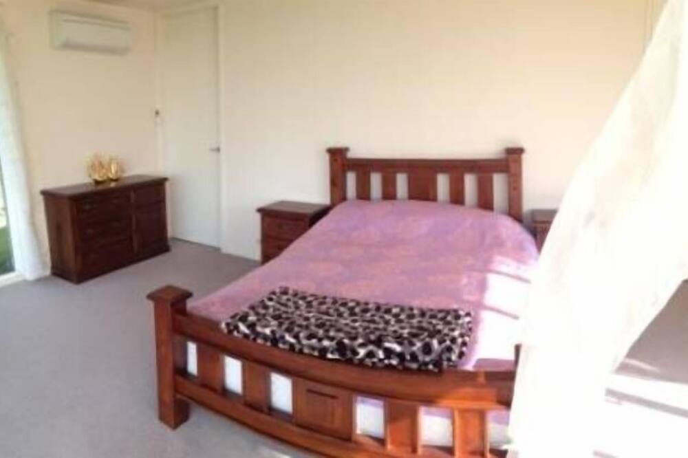 Photo of Bedroom in Cowes