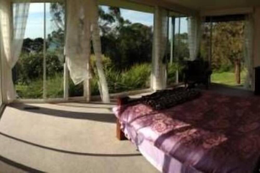 Photo of Bedroom in Cowes