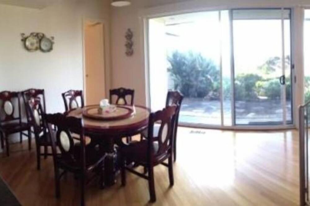 Photo of Livingroom in Cowes