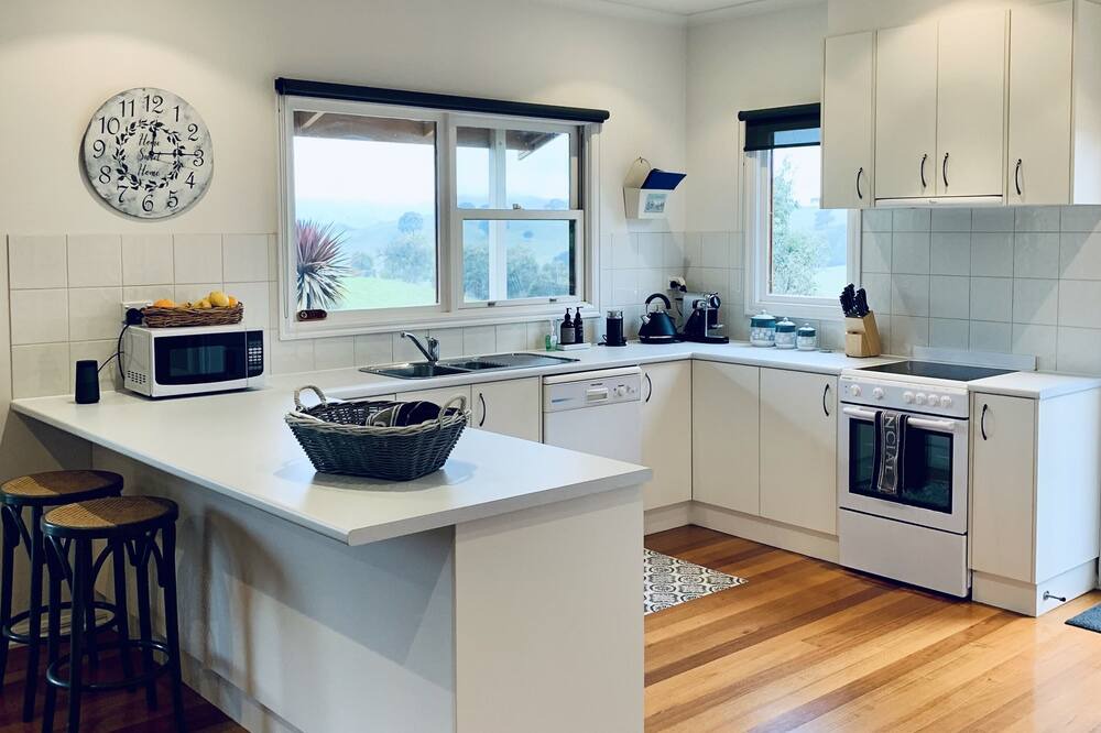Photo of Kitchen in Strath Creek