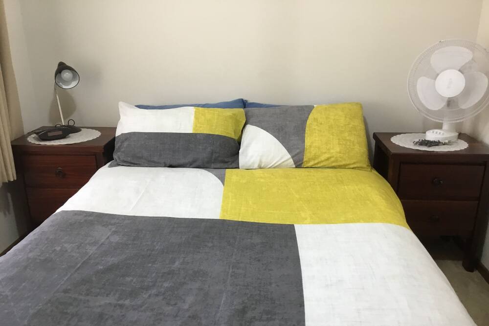 Photo of Bedroom in Flora Hill