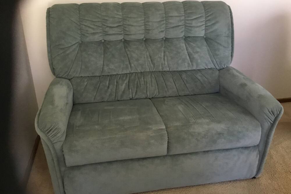 Photo of Livingroom in Flora Hill