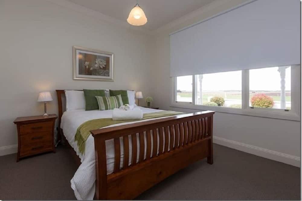 Photo of Bedroom in Killarney