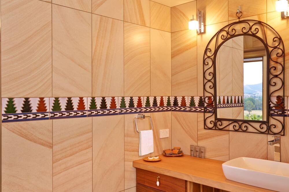 Photo of Bathroom in Myrtleford