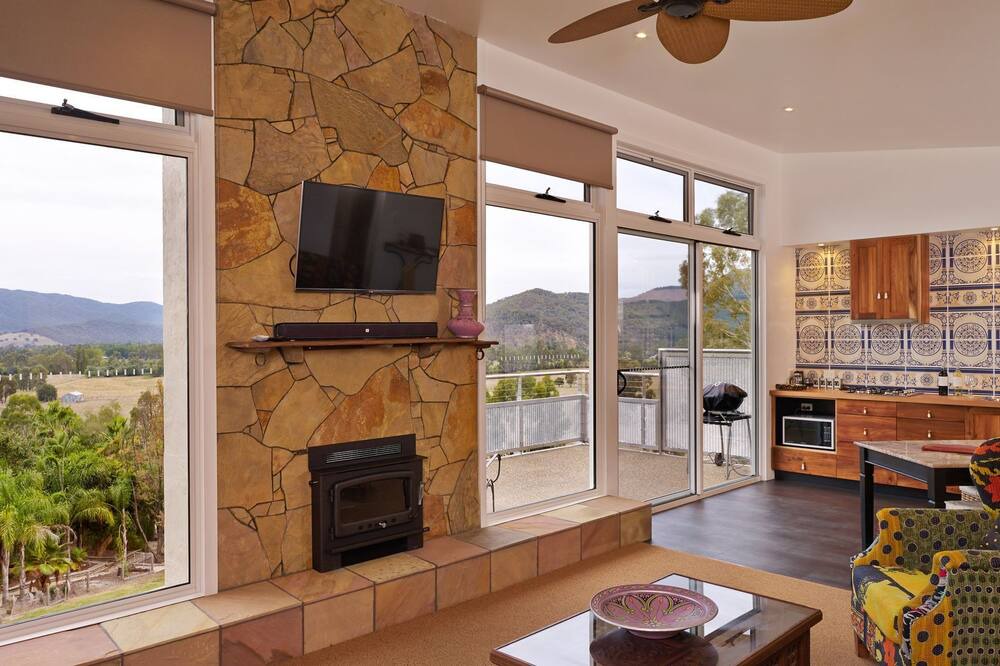 Photo of Livingroom in Myrtleford