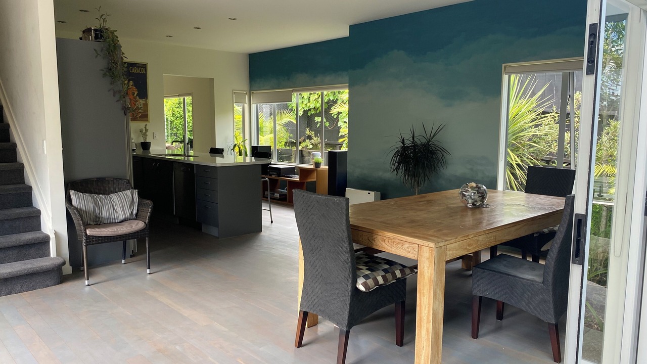 Photo of Others in Kingsland