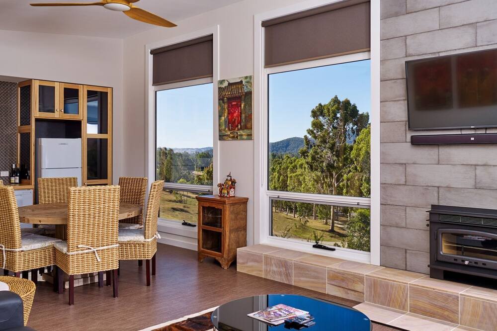 Photo of Livingroom in Myrtleford