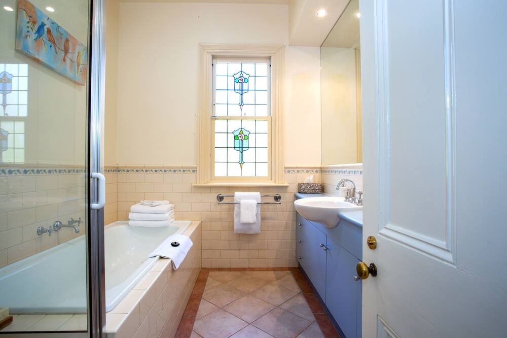 Photo of Bathroom in Echuca