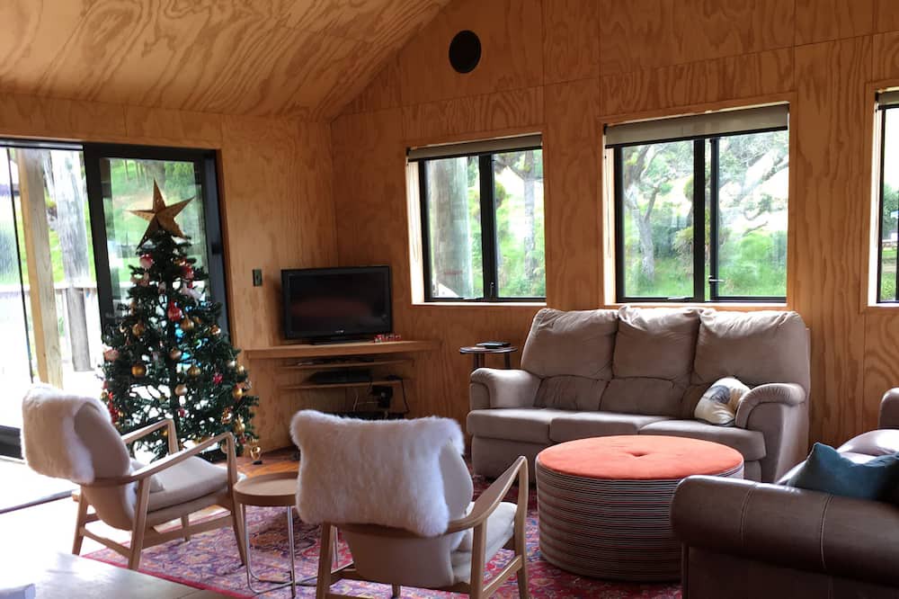 Photo of Others in Oakura