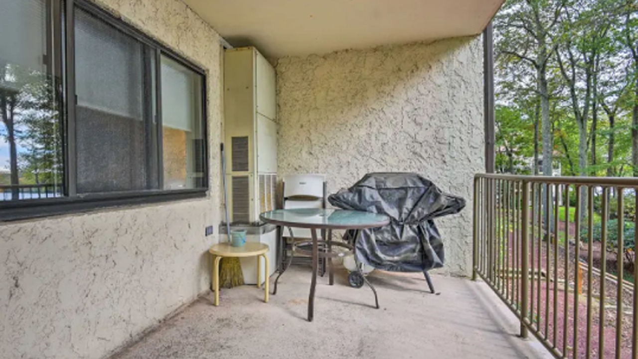 Photo of Patio Balcony in Lake Harmony