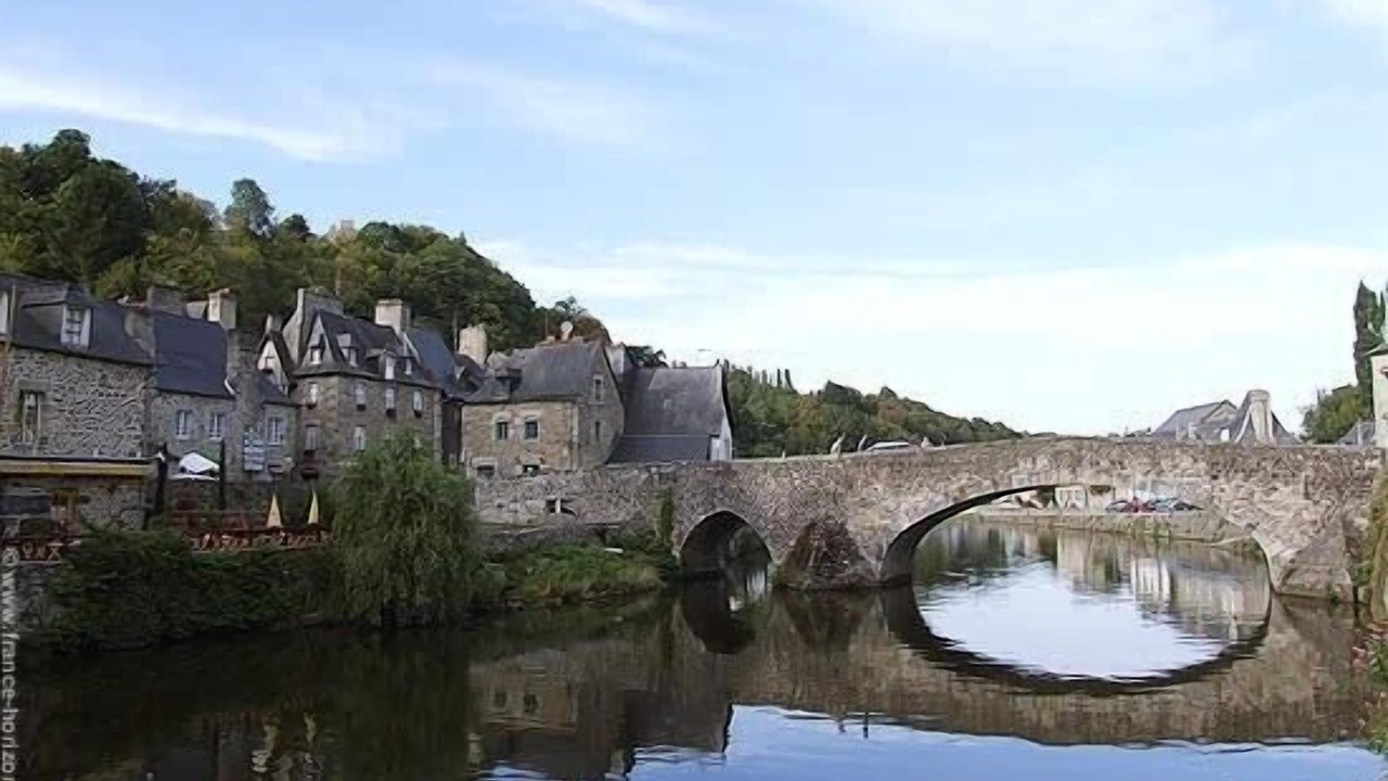 Photo of Outdoor in Roz-Landrieux