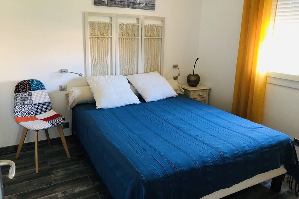 Photo of Bedroom in Lezignan-Corbieres