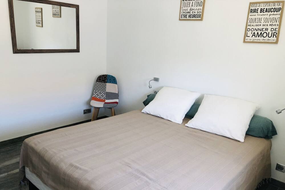 Photo of Bedroom in Lezignan-Corbieres