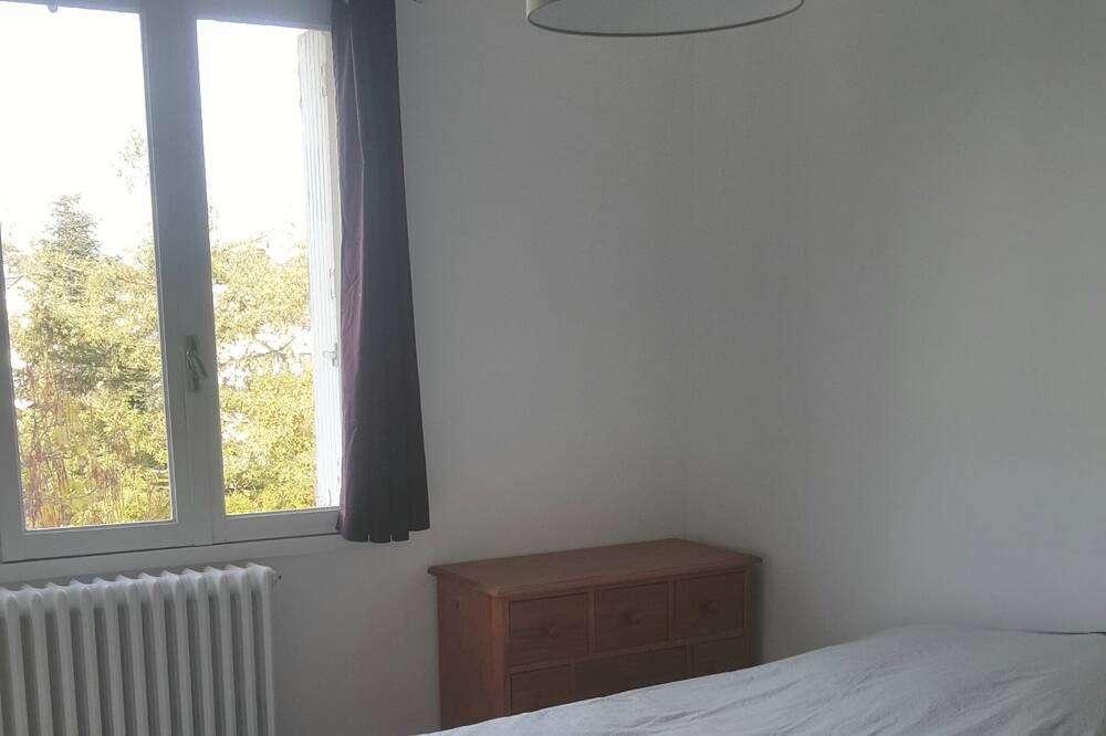 Photo of Bedroom in Boulevard des Poilus