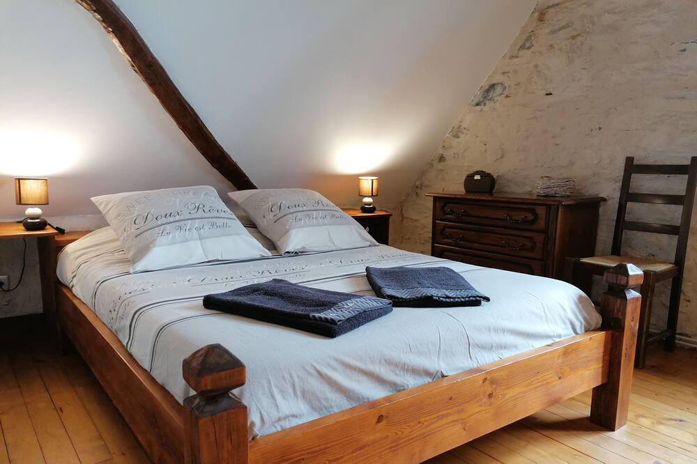 Photo of Bedroom in Saint-Pastous