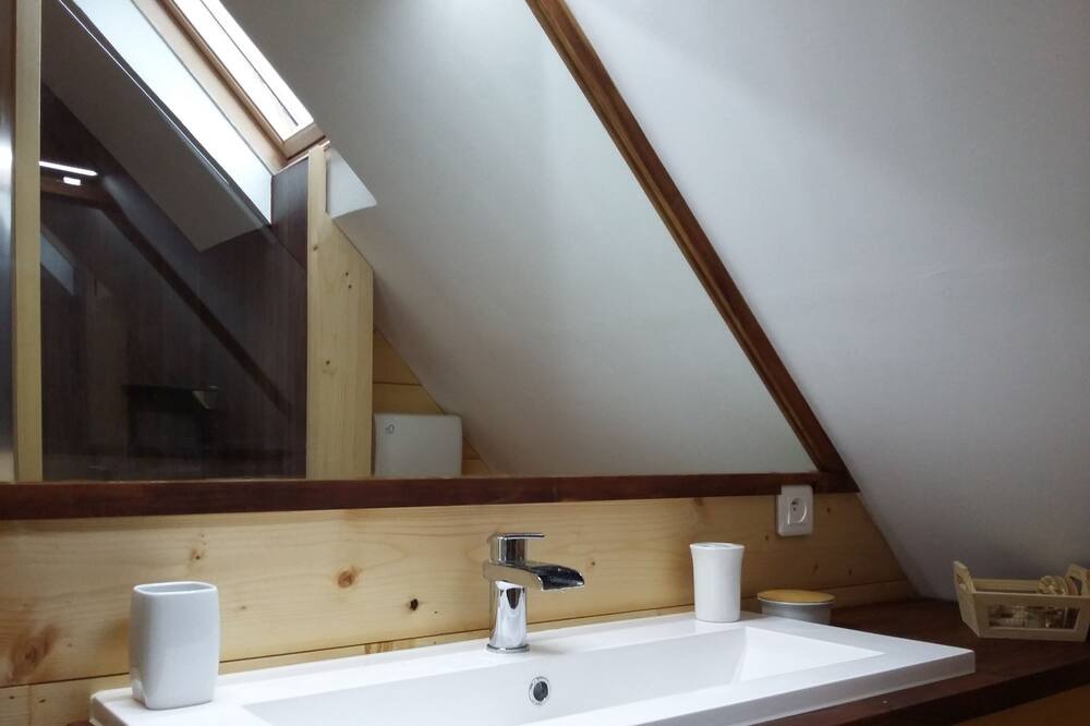 Photo of Bathroom in Saint-Pastous