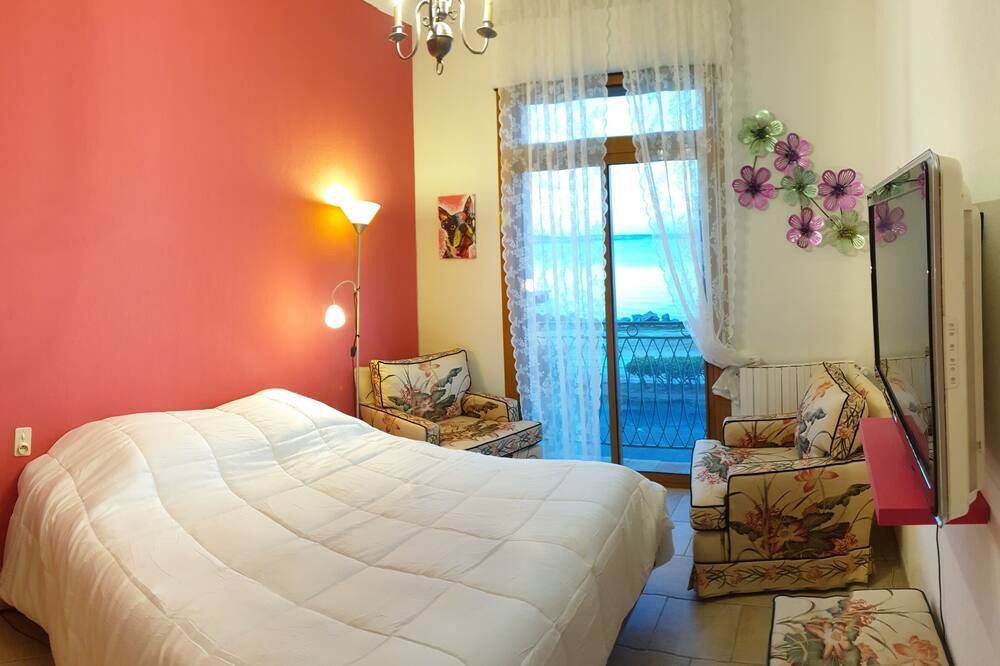 Photo of Bedroom in Bouzigues