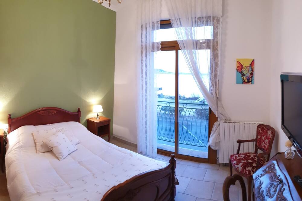 Photo of Bedroom in Bouzigues
