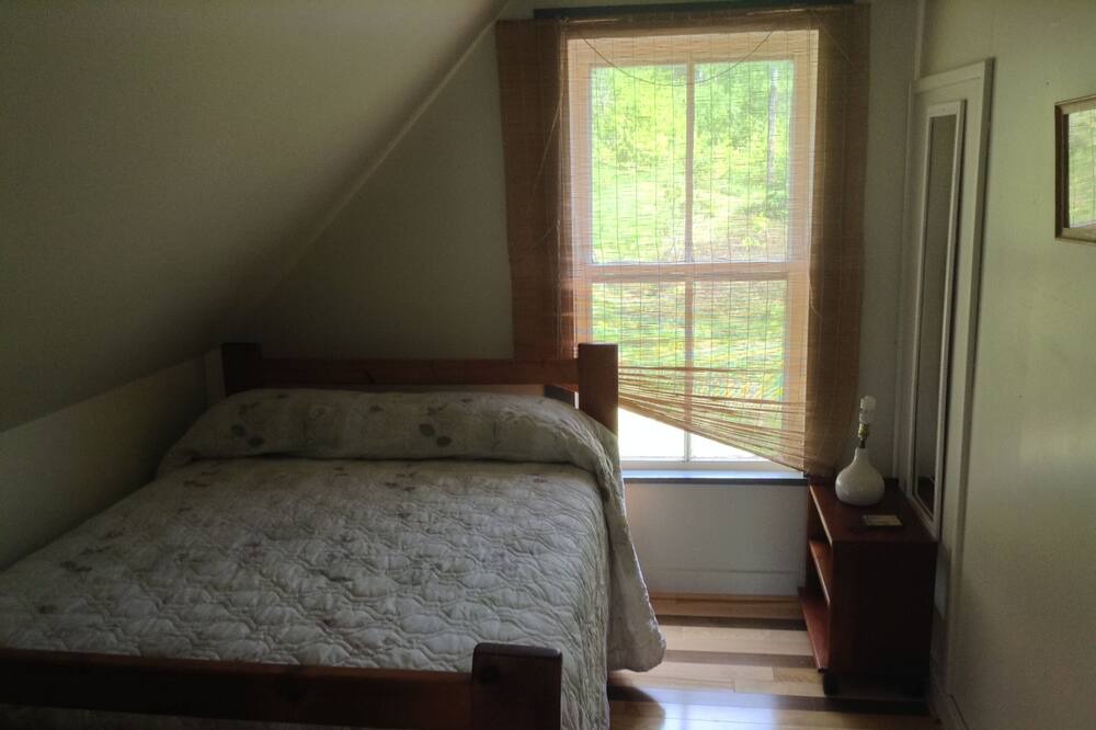 Photo of Bedroom in Baddeck
