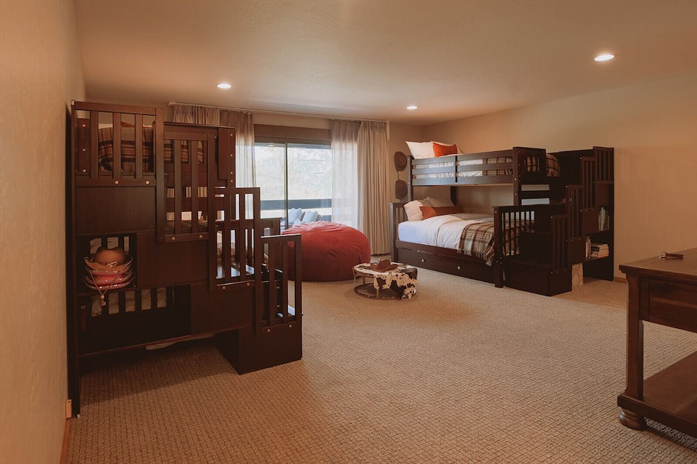 Photo of Others in Alberton