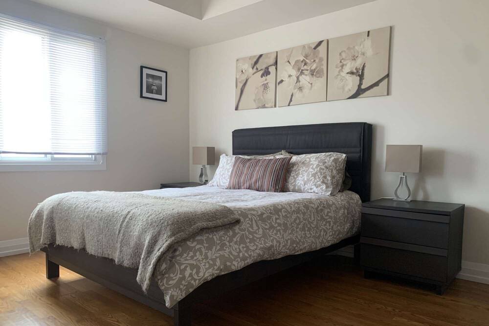 Photo of Bedroom in Midtown Toronto