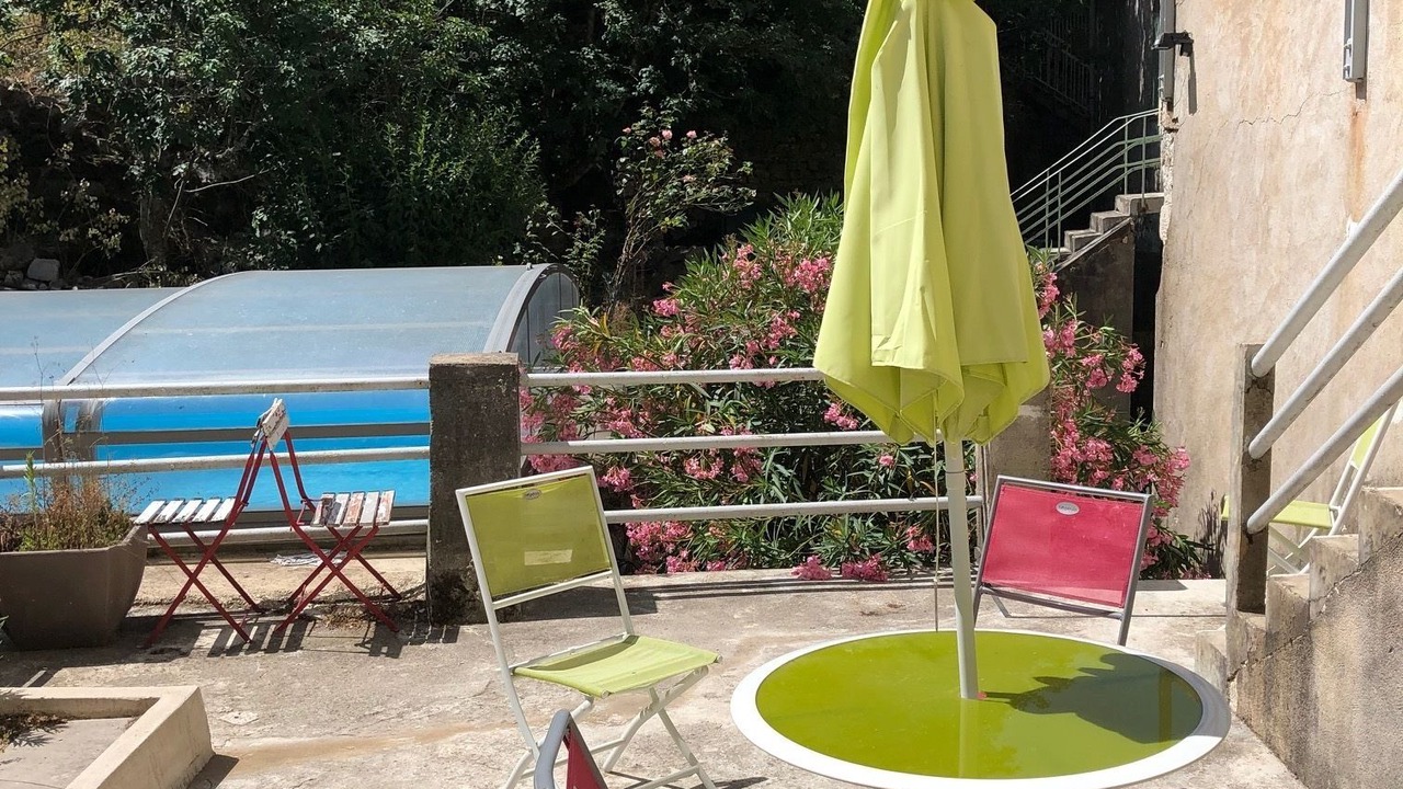 Photo of Patio Balcony in Saint-Paul-le-Jeune