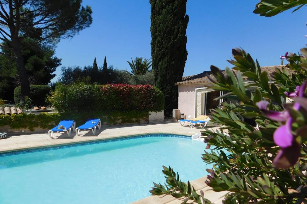 Photo of Outdoor in Villetelle