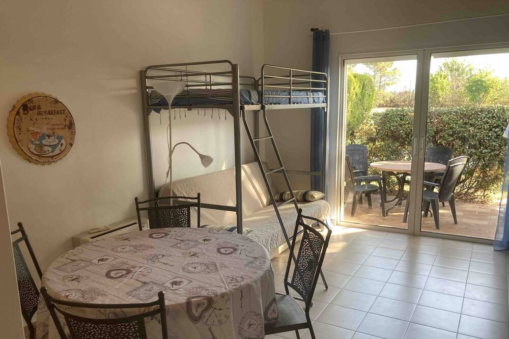 Photo of Bedroom in Villetelle