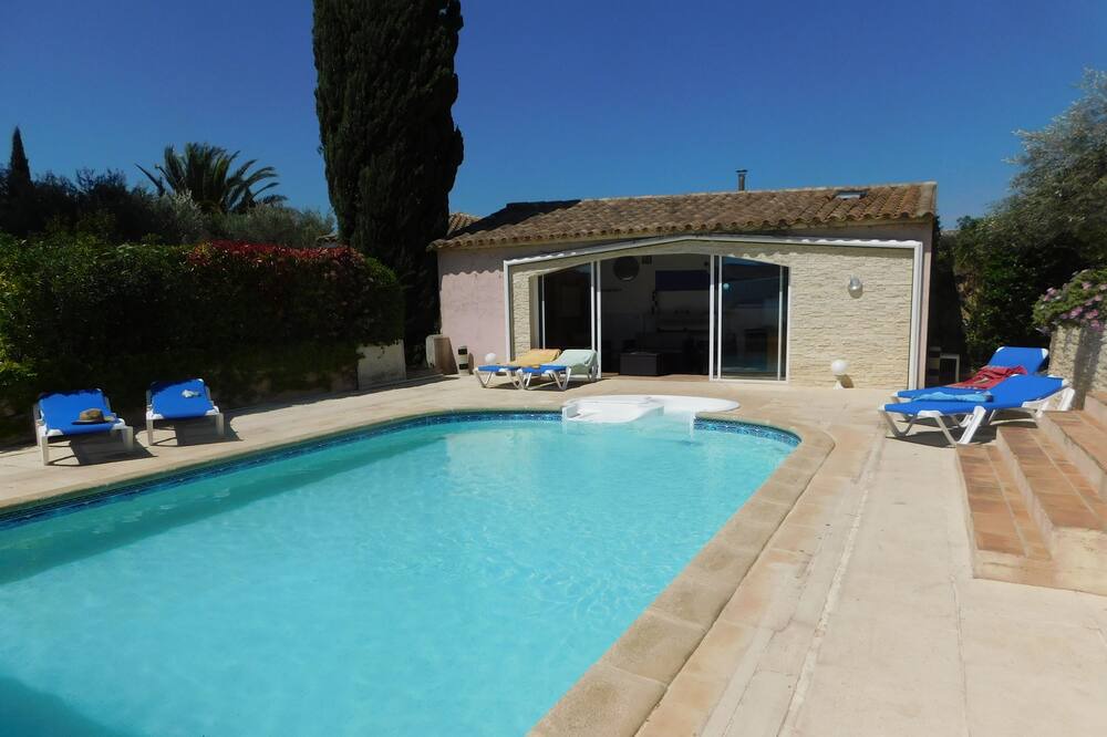 Photo of Outdoor in Villetelle