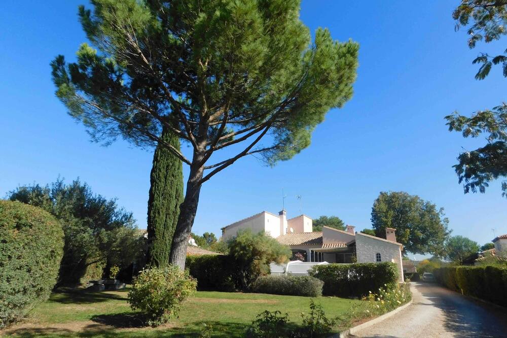 Photo of Outdoor in Villetelle