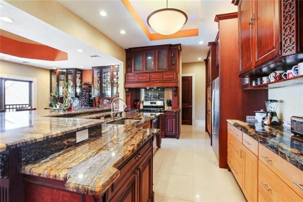 Photo of Kitchen in Kenner - Louis Armstrong International Airport