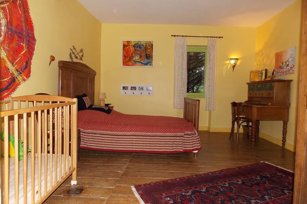 Photo of Bedroom in Monestrol