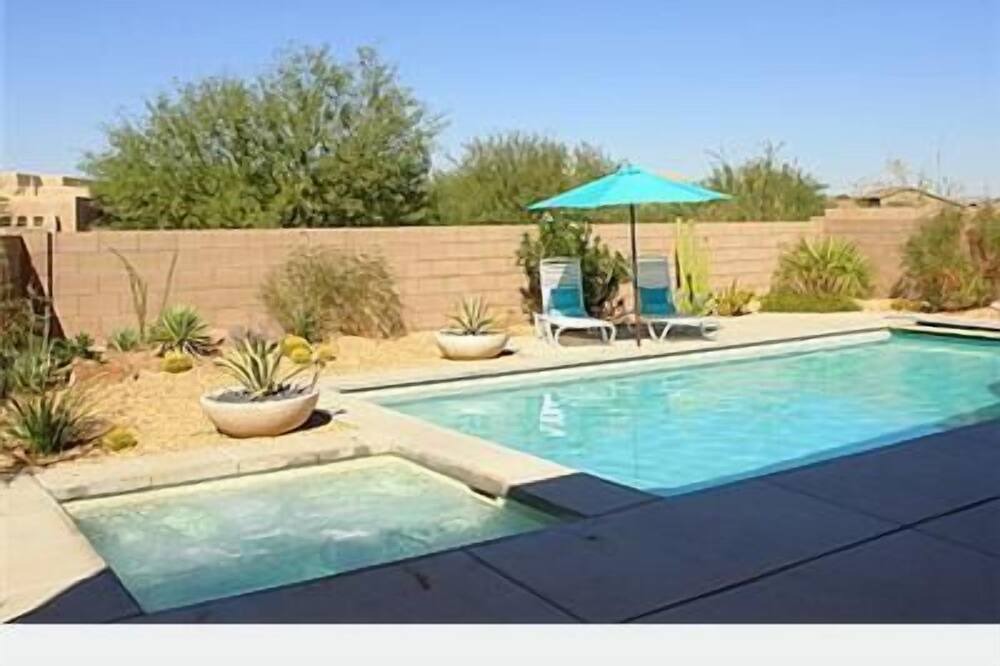 Photo of Outdoor in Continental Reserve